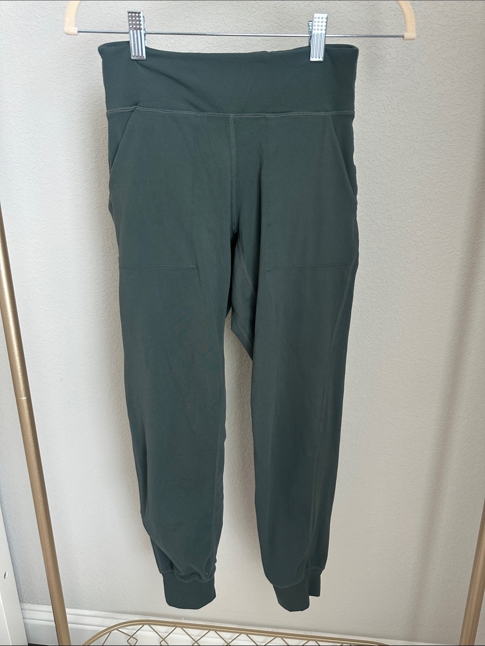 Zella Women’s Dark Green Jogger Sweatpants
